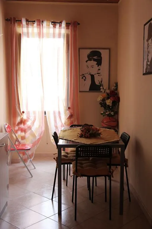 Apartment Casa Candeloro Hotel Cefalu Italy